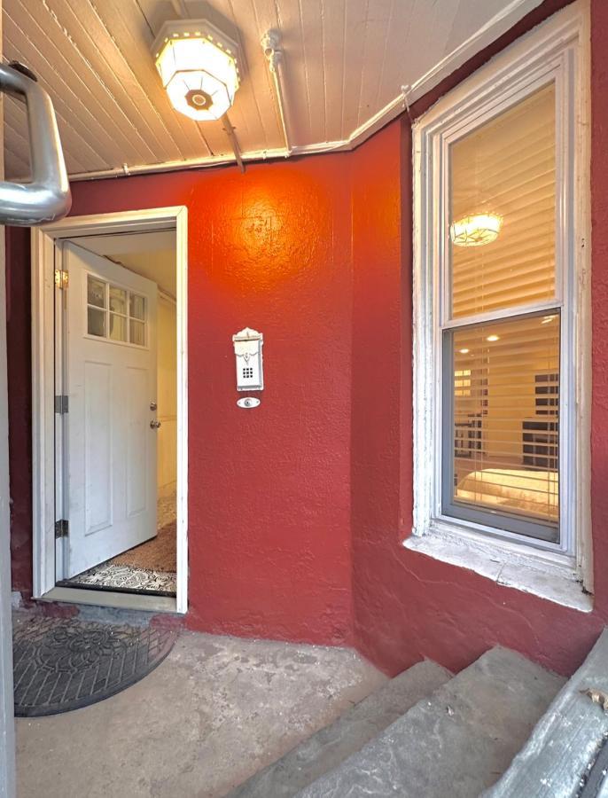 Classical Isbills Row House Close To Nyc Bayonne Bagian luar foto